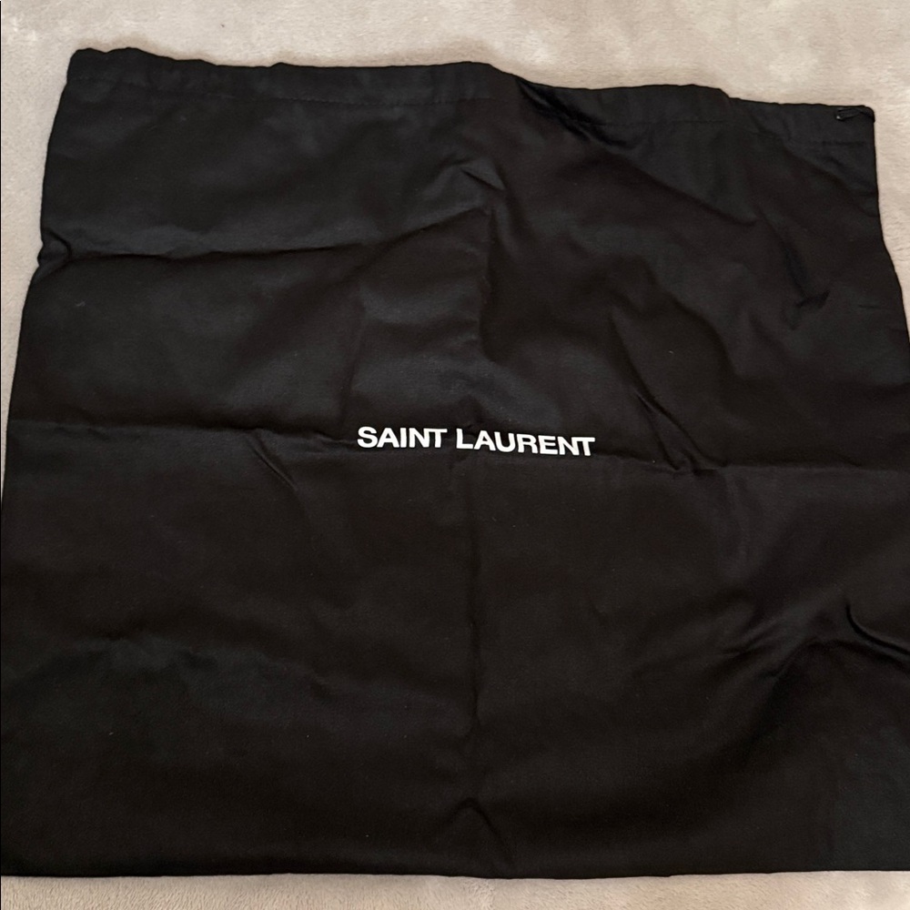 Yves Saint Laurent Quilted Black Shoulder Bag - Picture 7 of 7